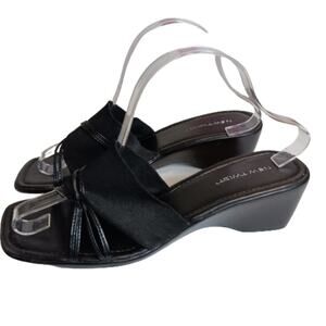 New Twist Size 10 Wedge Slide Heels